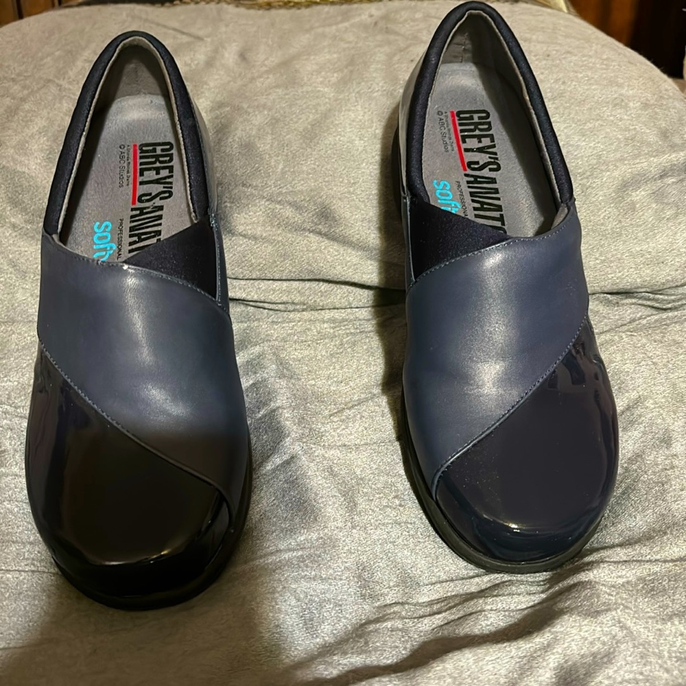 Walking Shoes - image 1